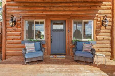 Cabin~Views~Heart Of Town~W&D~Fireplace~Kitchen 伍德兰帕克 外观 照片