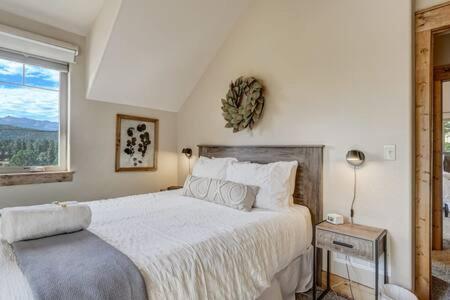Cabin~Views~Heart Of Town~W&D~Fireplace~Kitchen 伍德兰帕克 外观 照片