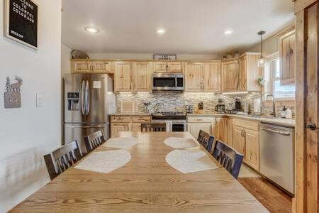 Cabin~Views~Heart Of Town~W&D~Fireplace~Kitchen 伍德兰帕克 外观 照片